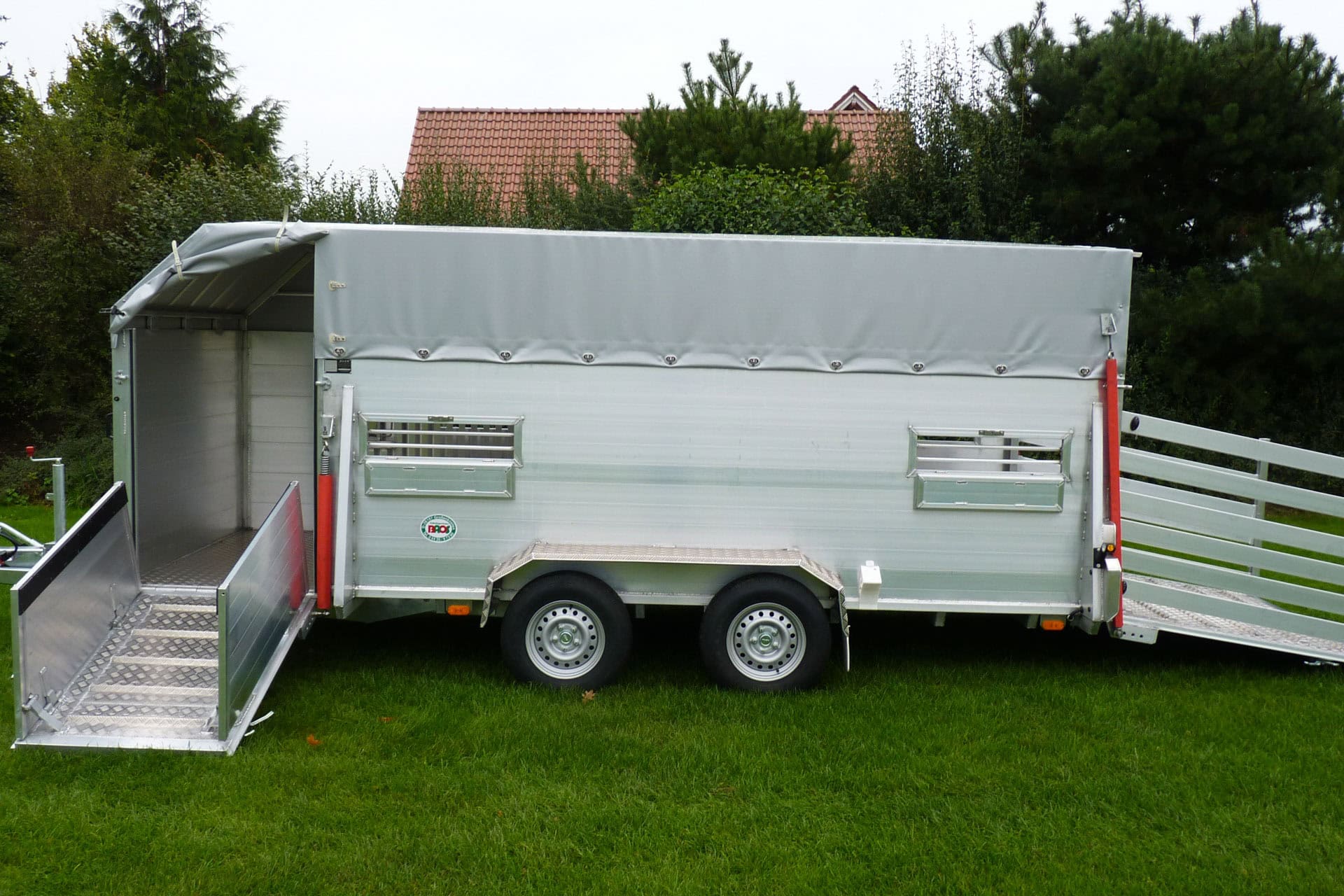 BAOS BVA Serie Schweine und Kälberanhänger (2 von 33)