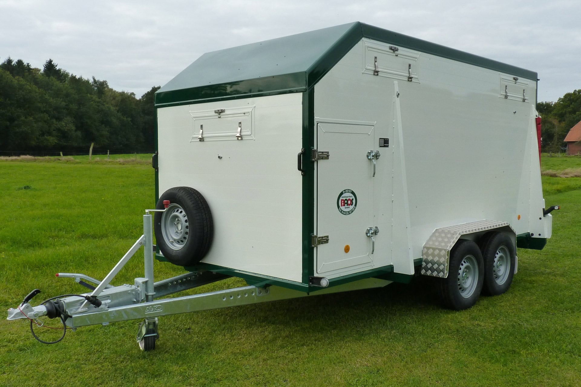 BAOS BVAD Serie Rinderanhänger festes Dach (16 von 54)